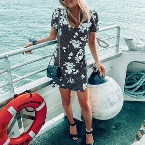 Nordstrom Leith Floral Faux Wrap Mini Dress Size S